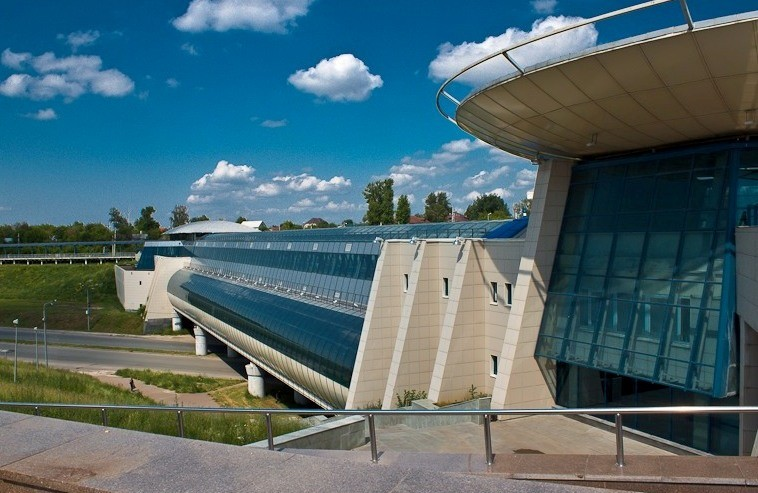 Казанский метрополитен станция Аметьево. Аметьево (станция метро). Метро Аметьево Казань. Метромост Казань.