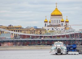 Туристы предпочитают приезжать в Москву на период празднования Дня Победы