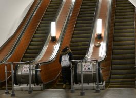 В Московском метрополитене отремонтировано более 30 эскалаторов с января